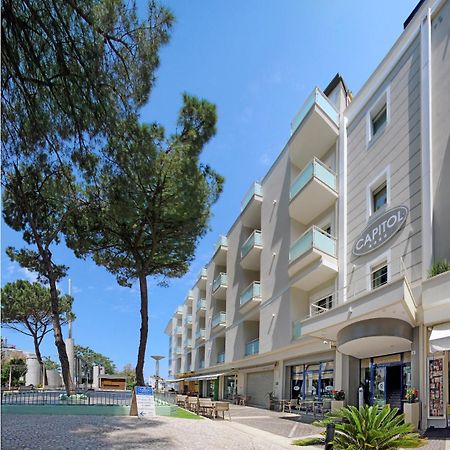 Residence Capitol Cattolica Esterno foto