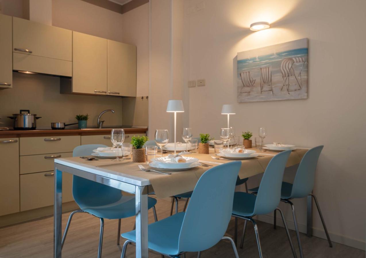 Residence Capitol Cattolica Esterno foto