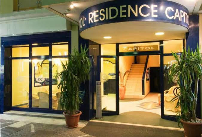 Residence Capitol Cattolica Esterno foto